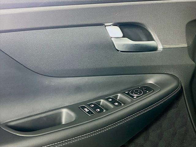 used 2022 Hyundai SANTA FE HEV car, priced at $28,991