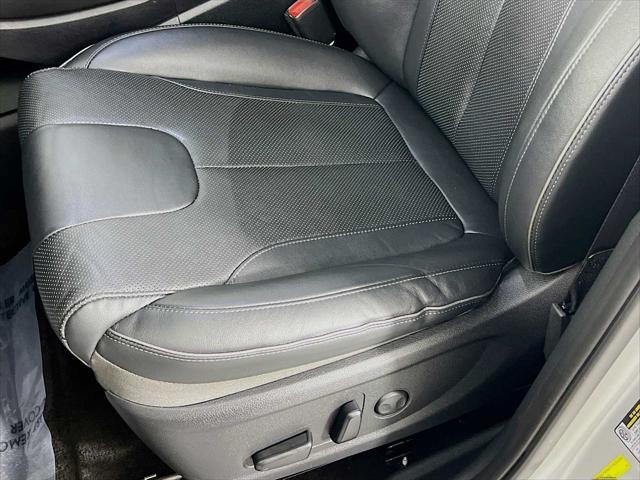 used 2022 Hyundai SANTA FE HEV car, priced at $28,991