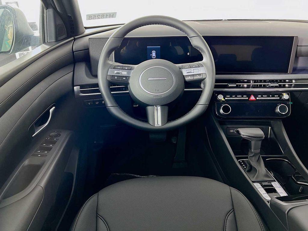 new 2025 Hyundai Tucson car, priced at $34,125
