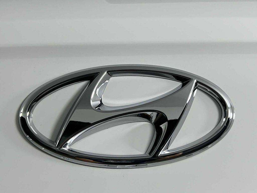 new 2025 Hyundai Venue car, priced at $23,339