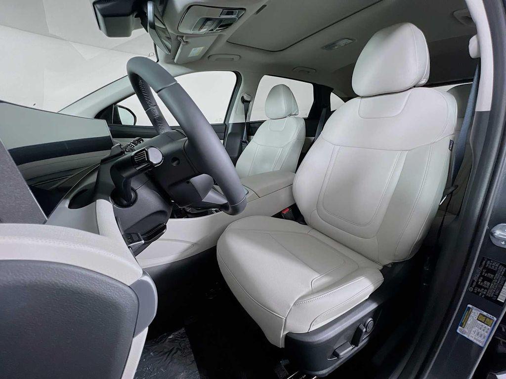 new 2025 Hyundai Tucson car, priced at $34,260