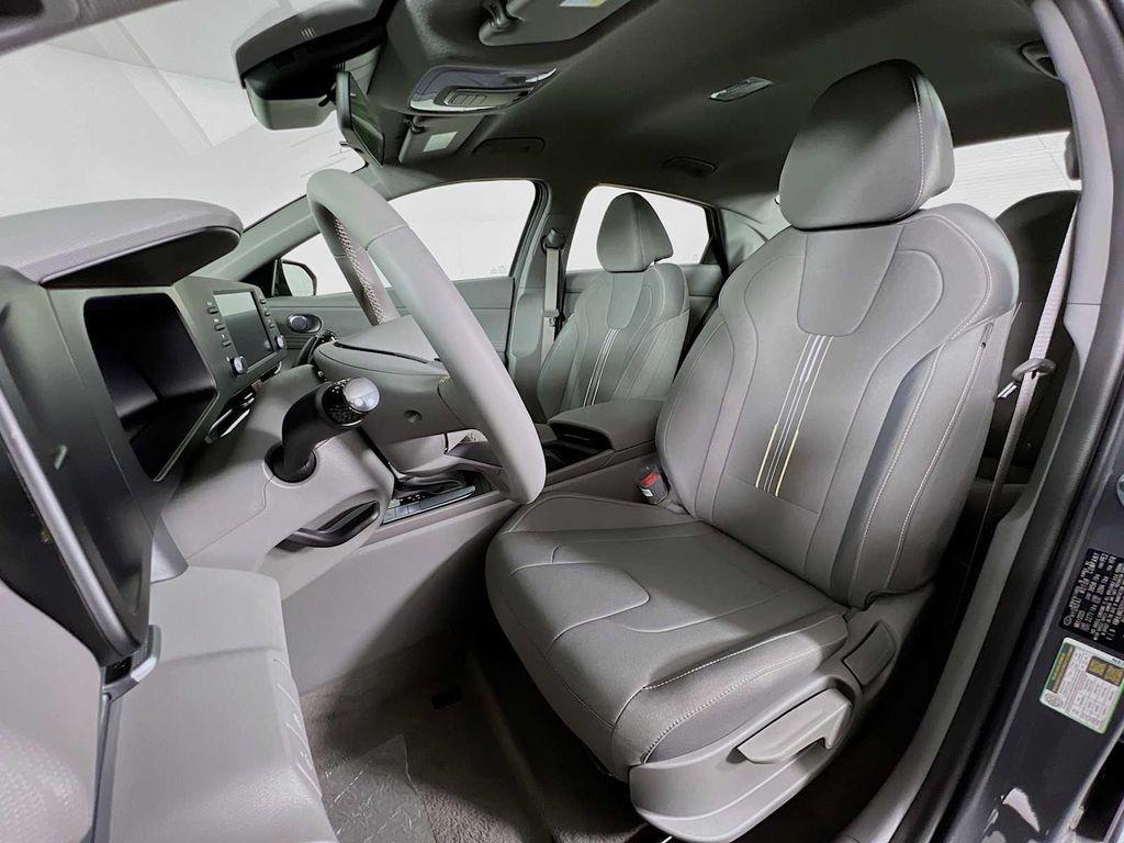 new 2025 Hyundai Elantra car, priced at $23,923