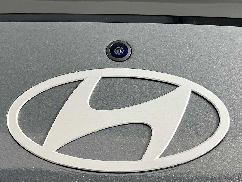 new 2025 Hyundai Elantra car, priced at $23,923