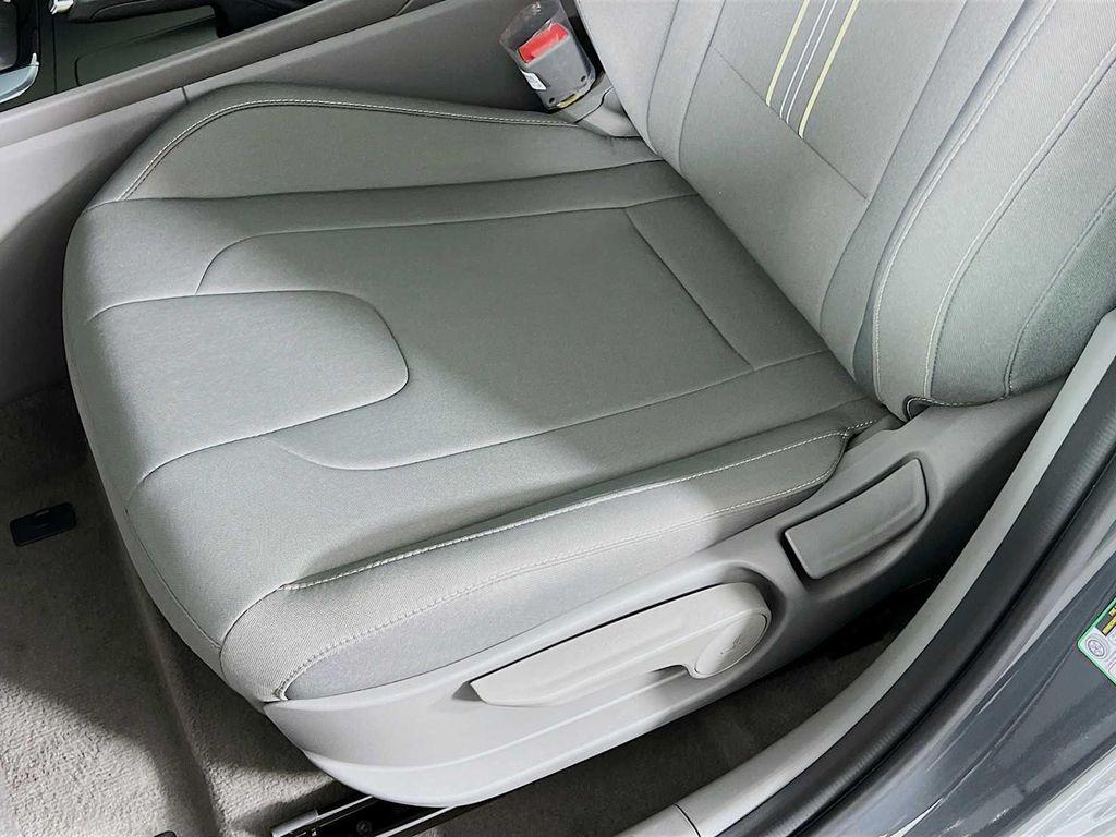 new 2025 Hyundai Elantra car, priced at $23,923