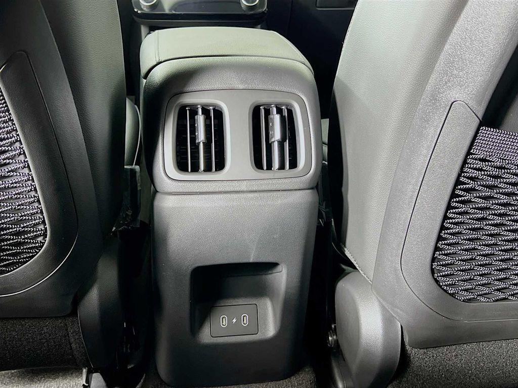 new 2025 Hyundai TUCSON Hybrid car, priced at $43,570