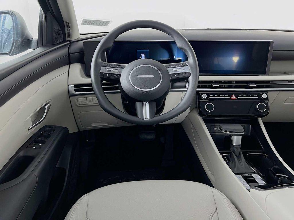 new 2025 Hyundai Tucson car, priced at $32,520
