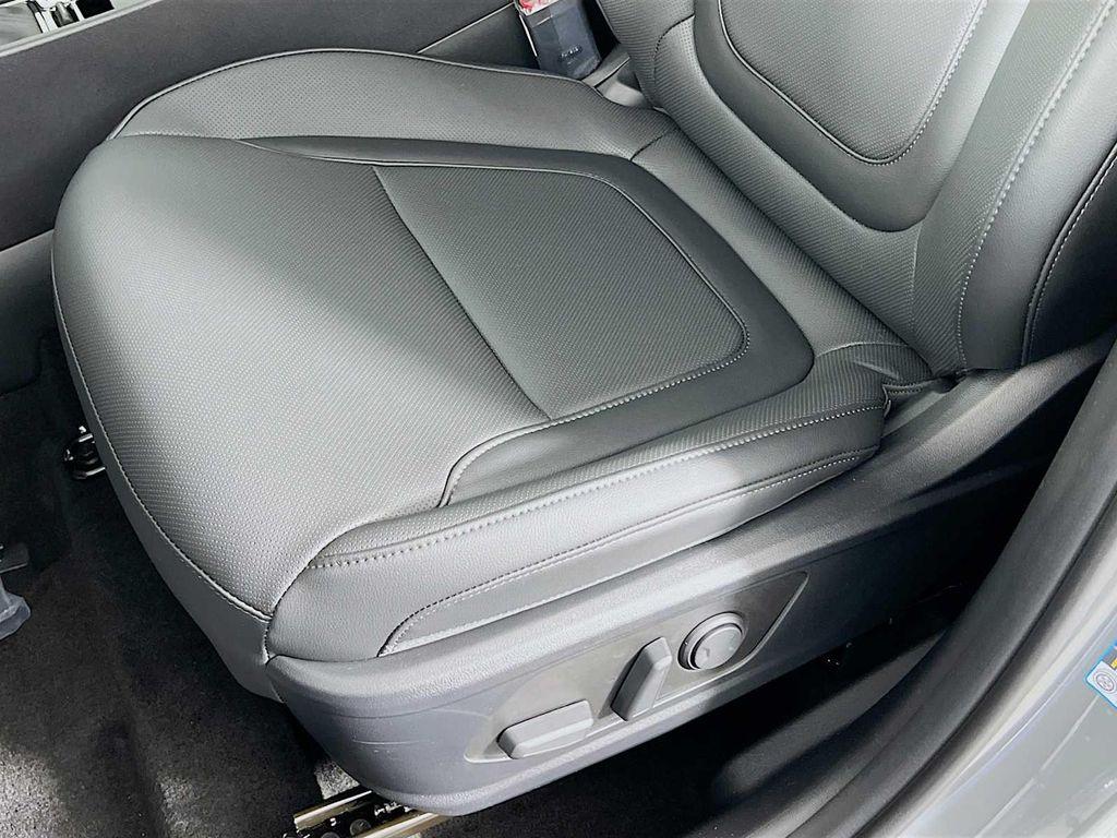 new 2025 Hyundai Tucson car, priced at $34,100