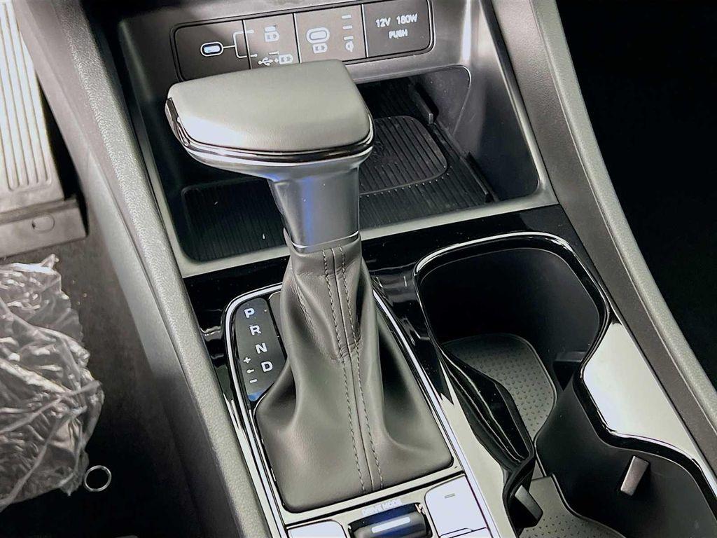 new 2025 Hyundai Tucson car, priced at $34,100