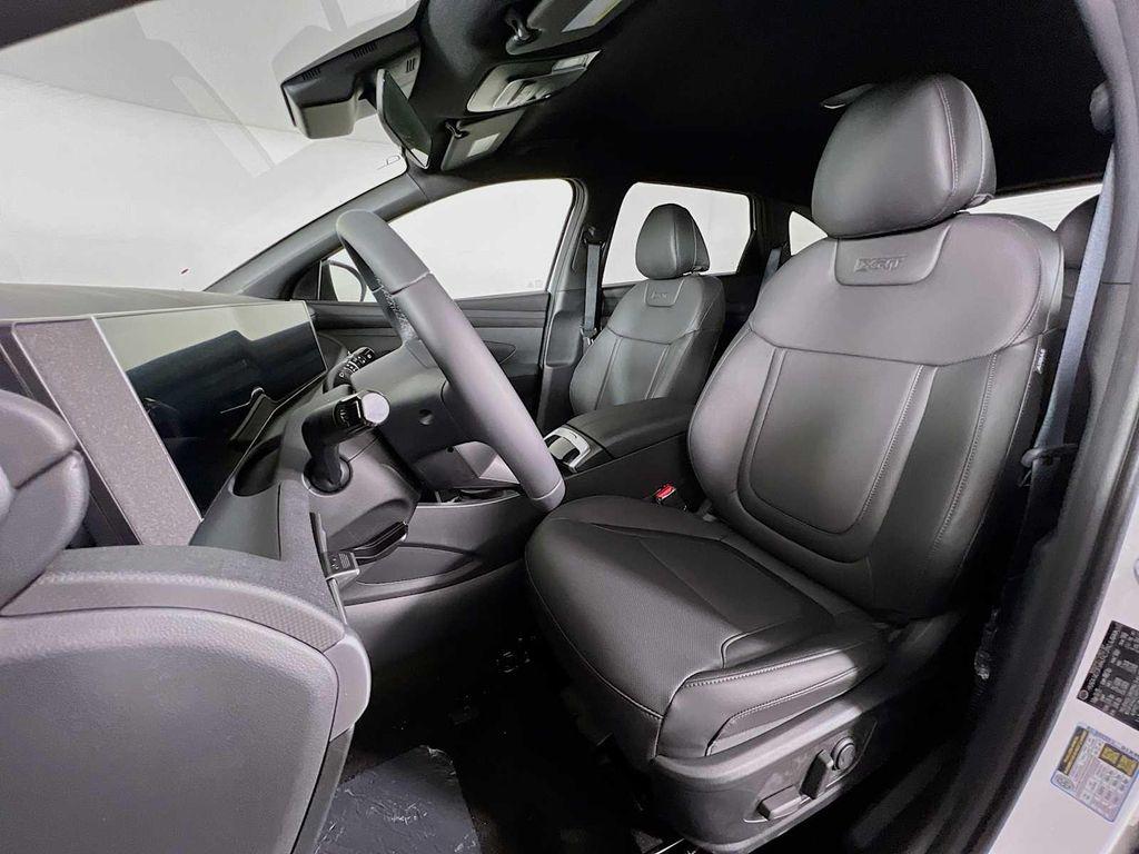 new 2025 Hyundai Tucson car, priced at $34,250