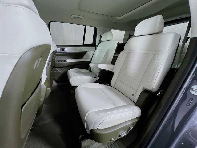 new 2025 Hyundai Santa Fe car, priced at $47,608