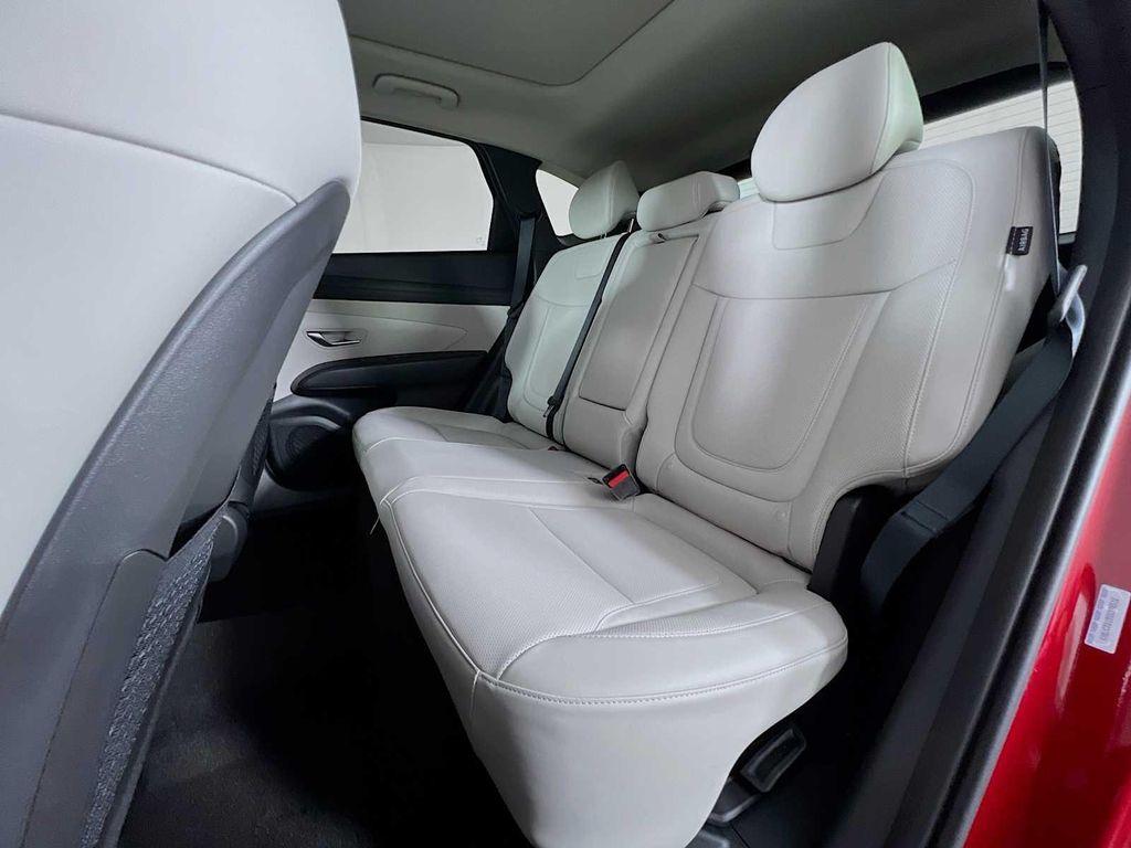 new 2025 Hyundai TUCSON Hybrid car, priced at $39,225