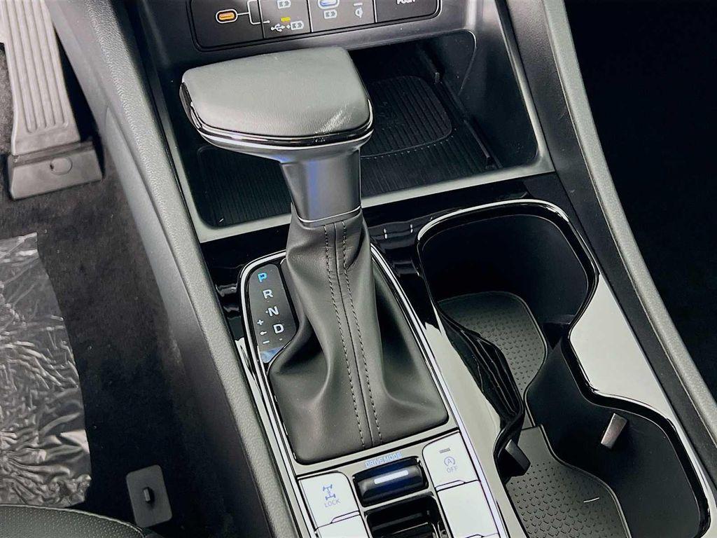 new 2025 Hyundai Tucson car, priced at $33,203