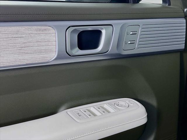 new 2025 Hyundai Santa Fe car, priced at $47,575