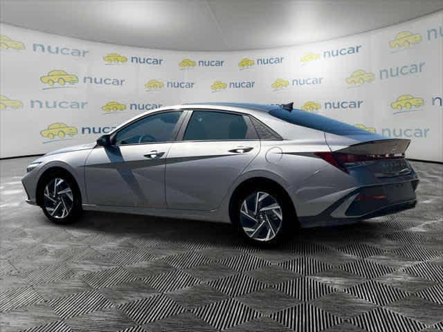 new 2025 Hyundai Elantra car, priced at $24,075