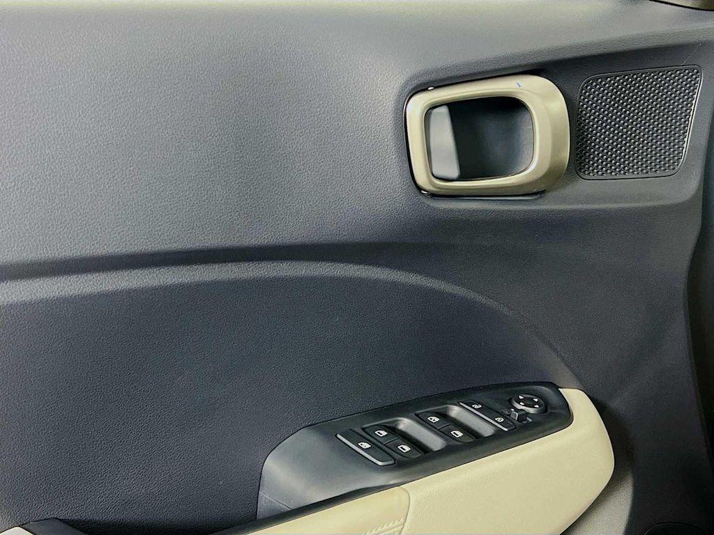 new 2025 Hyundai Venue car, priced at $24,389