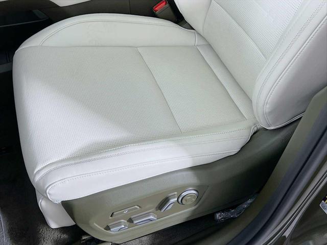 new 2025 Hyundai Santa Fe car, priced at $48,571