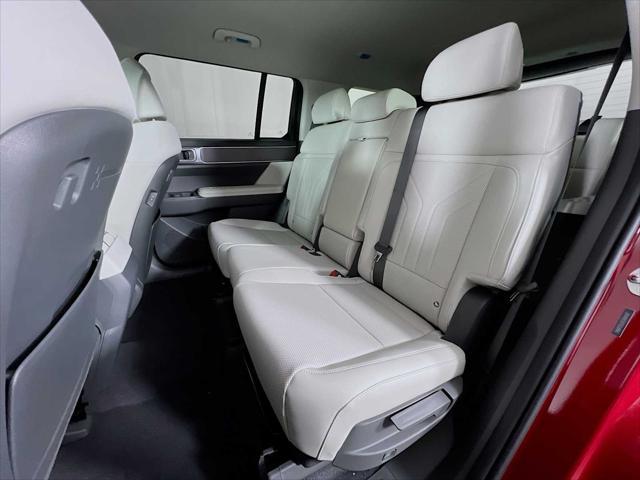 new 2025 Hyundai Santa Fe car, priced at $42,415