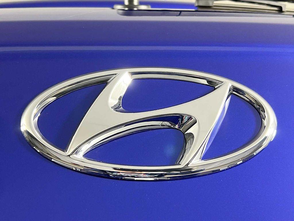 new 2025 Hyundai Venue car, priced at $24,901