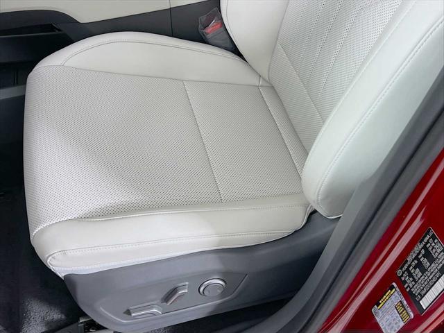 new 2025 Hyundai Santa Fe car, priced at $39,713