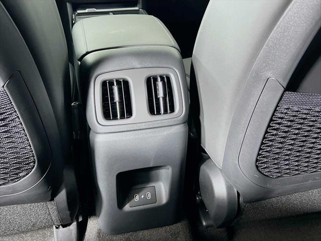 new 2025 Hyundai TUCSON Hybrid car, priced at $36,429