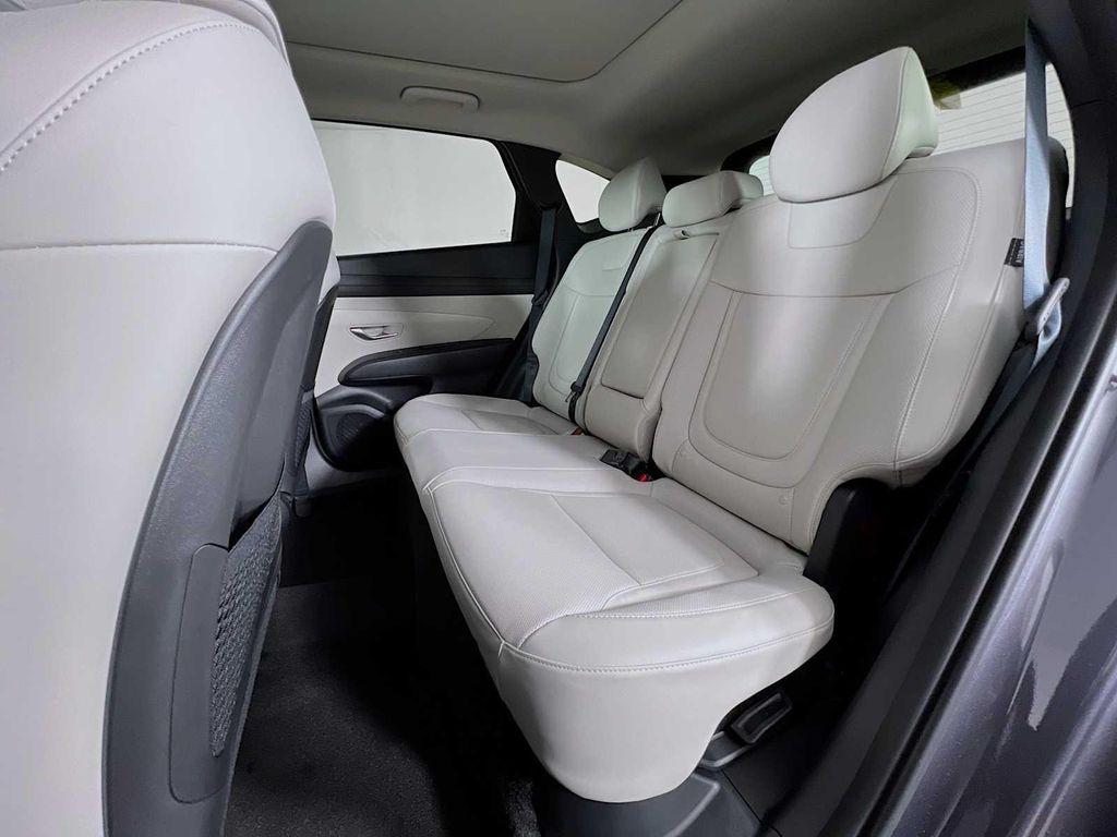 new 2025 Hyundai TUCSON Hybrid car, priced at $38,725