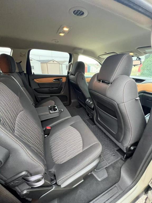 used 2014 Chevrolet Traverse car, priced at $7,900