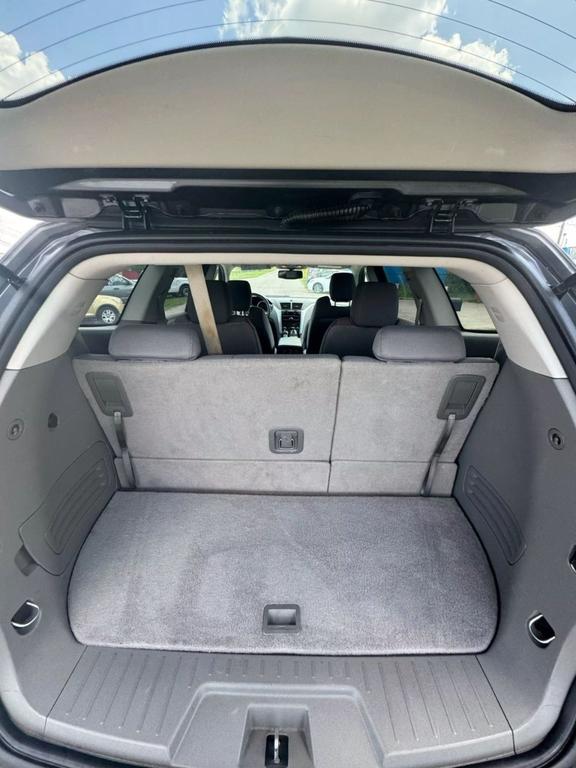 used 2012 Chevrolet Traverse car, priced at $6,988