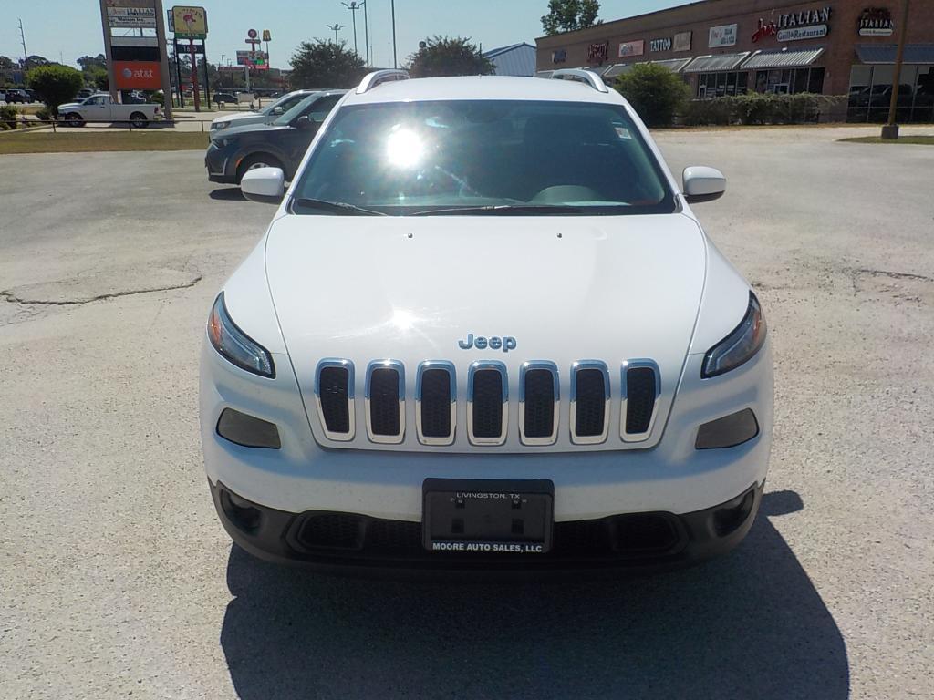 used 2018 Jeep Cherokee car, priced at $11,995