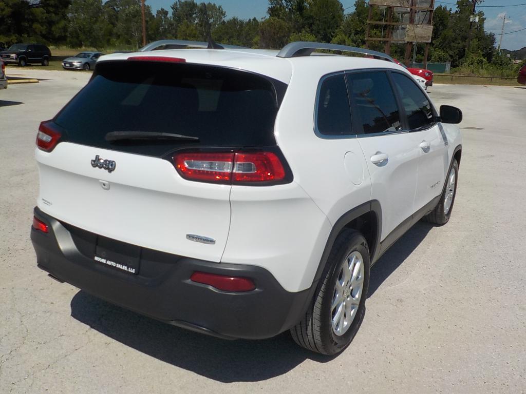 used 2018 Jeep Cherokee car, priced at $11,995