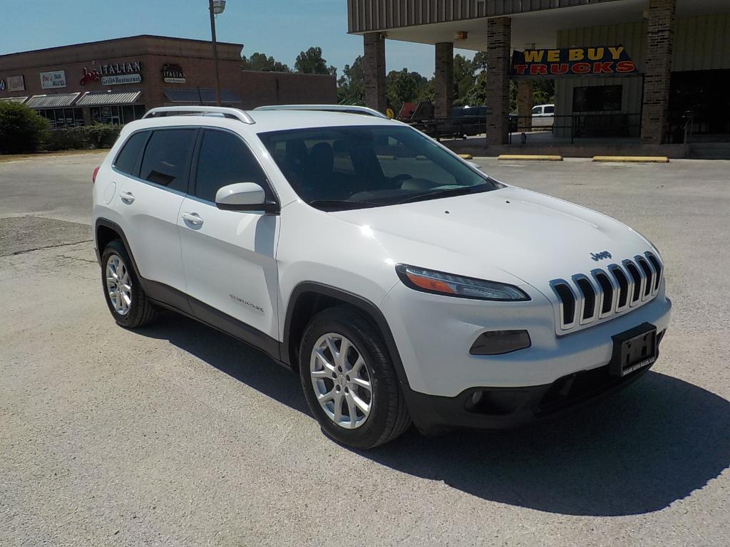 used 2018 Jeep Cherokee car, priced at $11,995