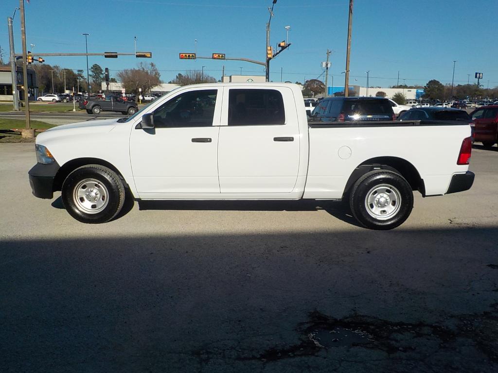 used 2019 Ram 1500 Classic car, priced at $24,995