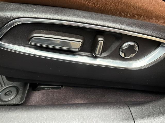 used 2020 Acura MDX car, priced at $30,314