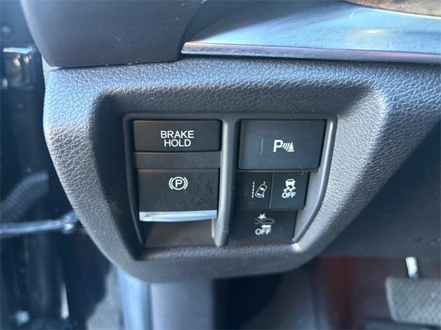 used 2020 Acura MDX car, priced at $32,961