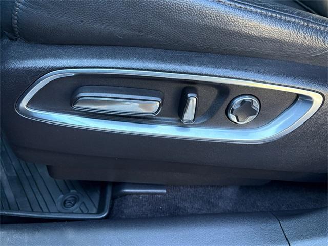 used 2020 Acura MDX car, priced at $26,159