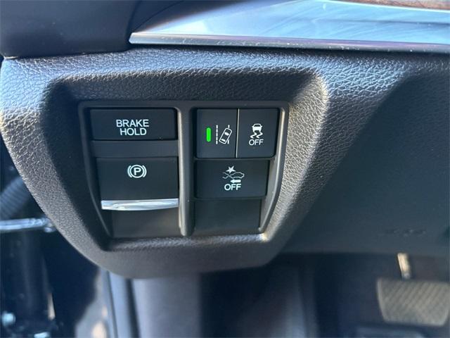 used 2020 Acura MDX car, priced at $26,159