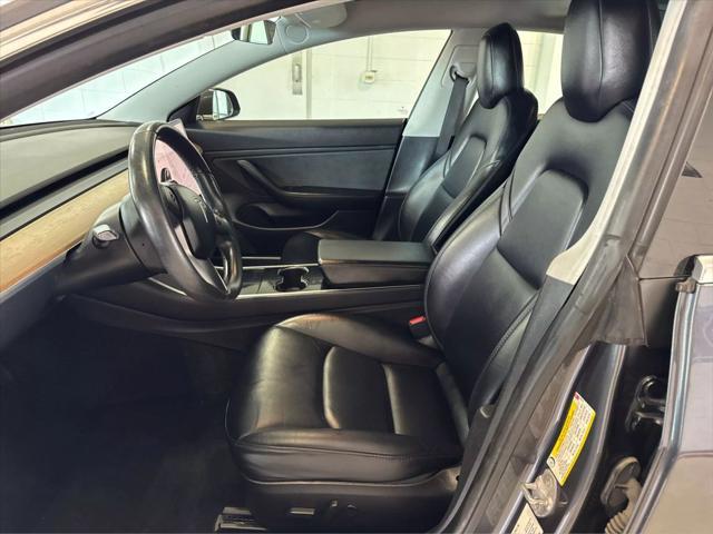 used 2019 Tesla Model 3 car