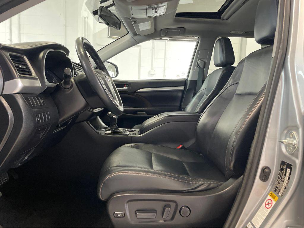used 2016 Toyota Highlander car, priced at $15,990