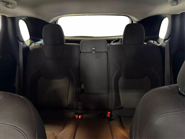 used 2020 Jeep Cherokee car, priced at $13,490