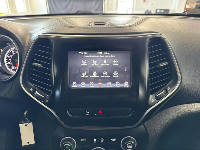 used 2020 Jeep Cherokee car, priced at $13,490