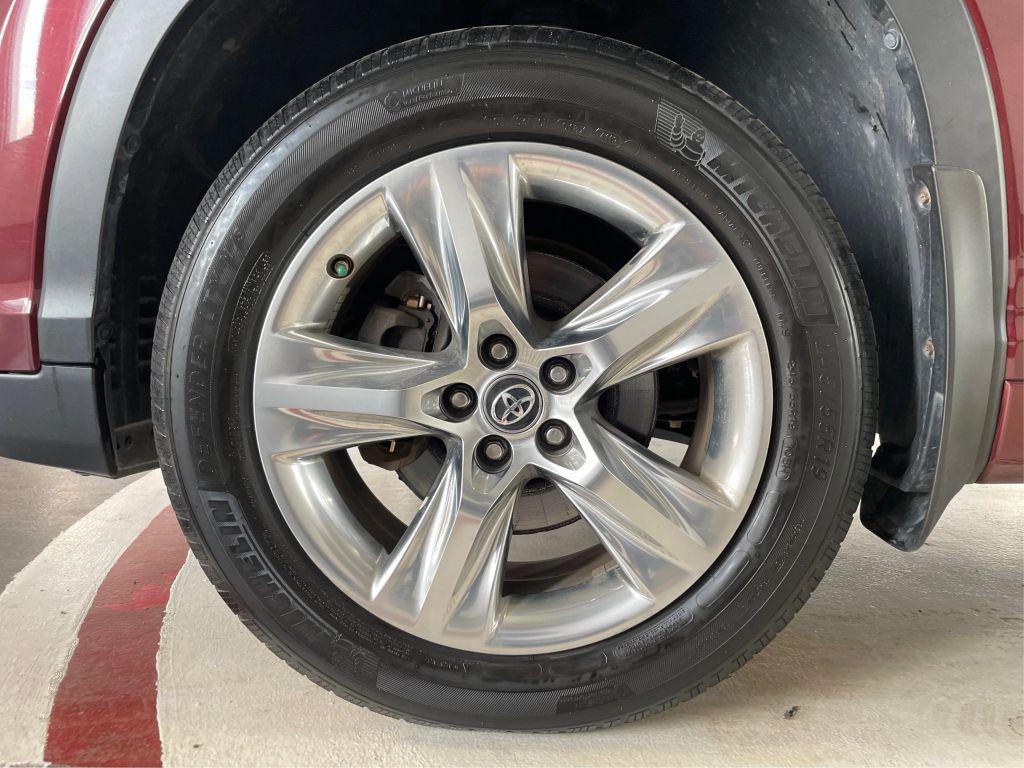 used 2017 Toyota Highlander car, priced at $21,995