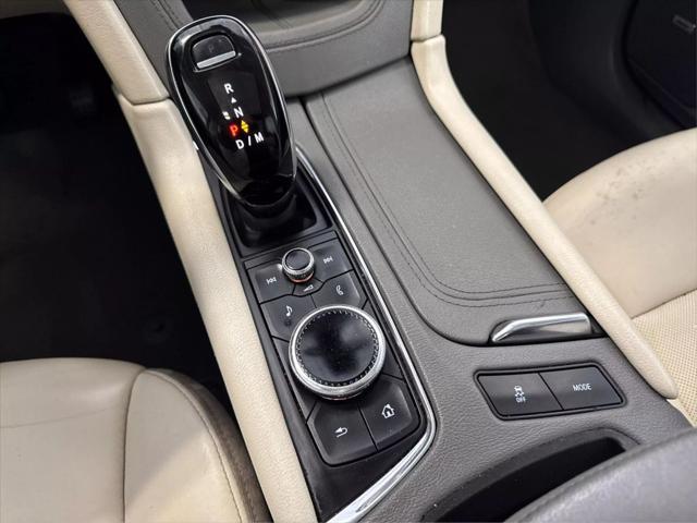 used 2020 Cadillac XT5 car, priced at $17,995