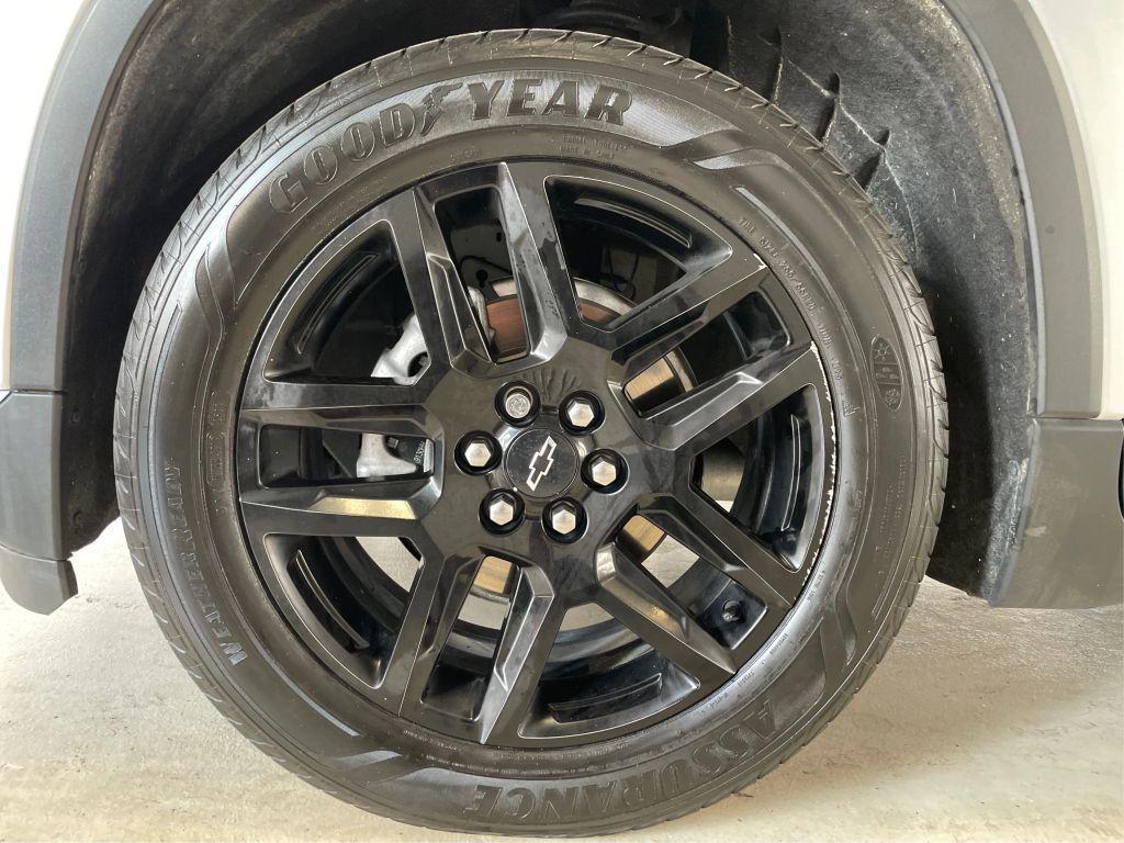 used 2021 Chevrolet Traverse car, priced at $17,995