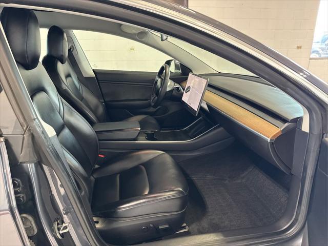used 2019 Tesla Model 3 car