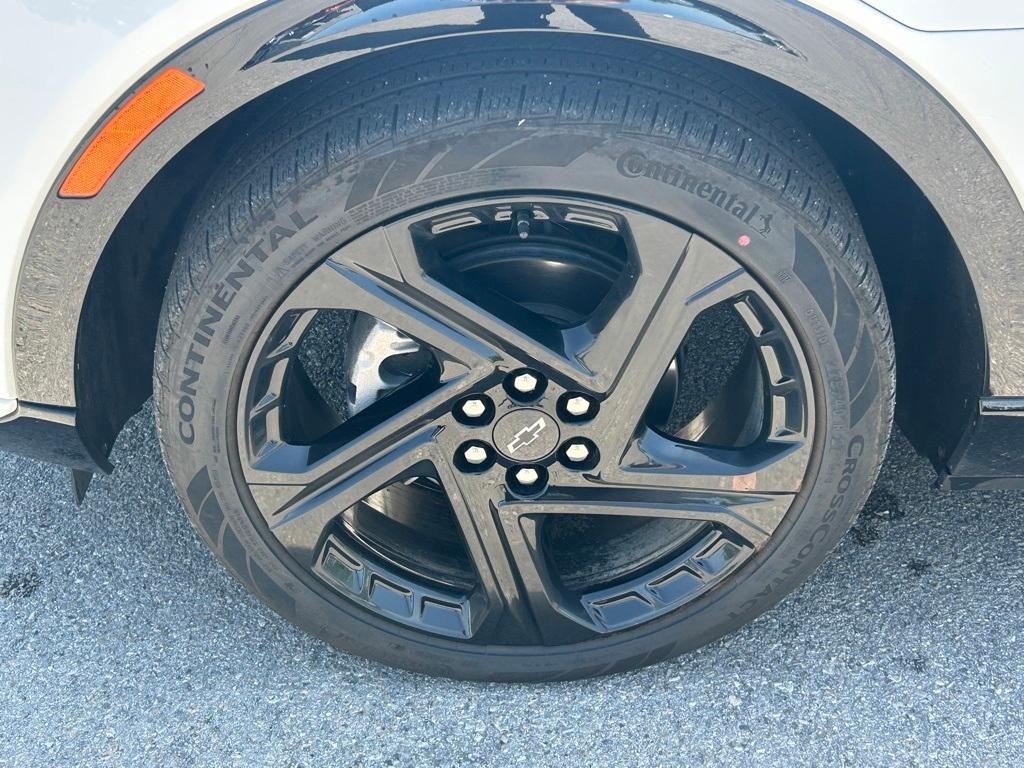 used 2024 Chevrolet Equinox EV car, priced at $35,500