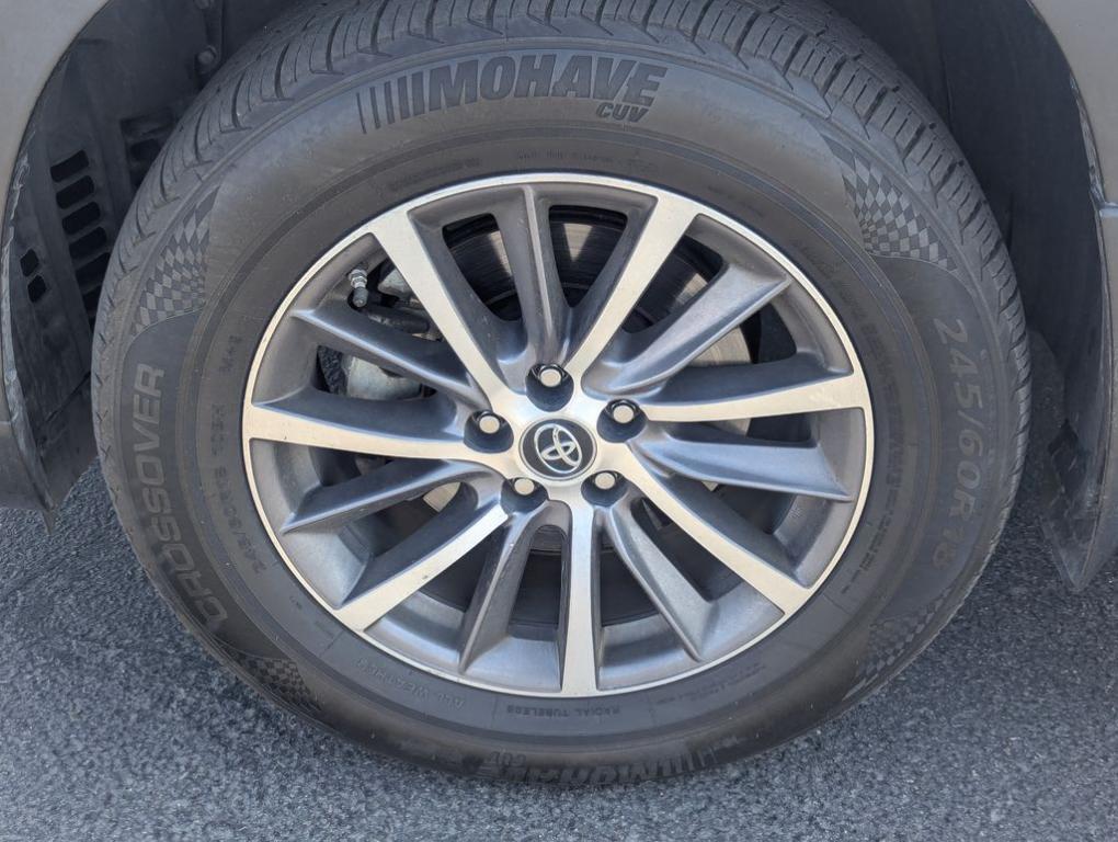 used 2019 Toyota Highlander car, priced at $27,488