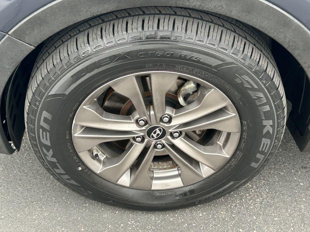 used 2013 Hyundai Santa Fe car, priced at $7,988
