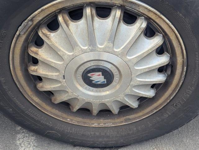 used 1992 Buick Regal car, priced at $3,488