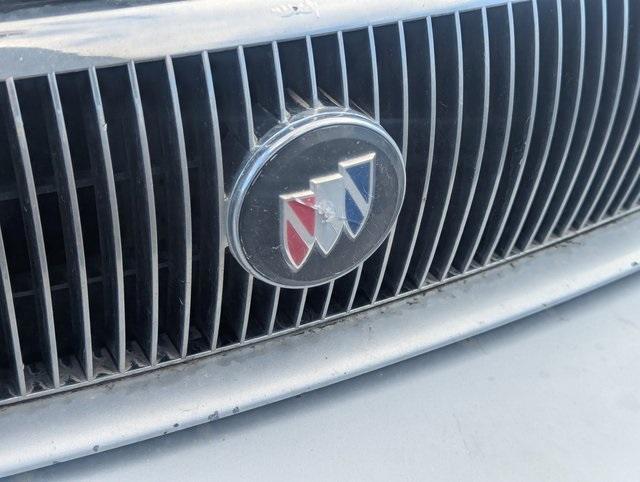 used 1992 Buick Regal car, priced at $3,488