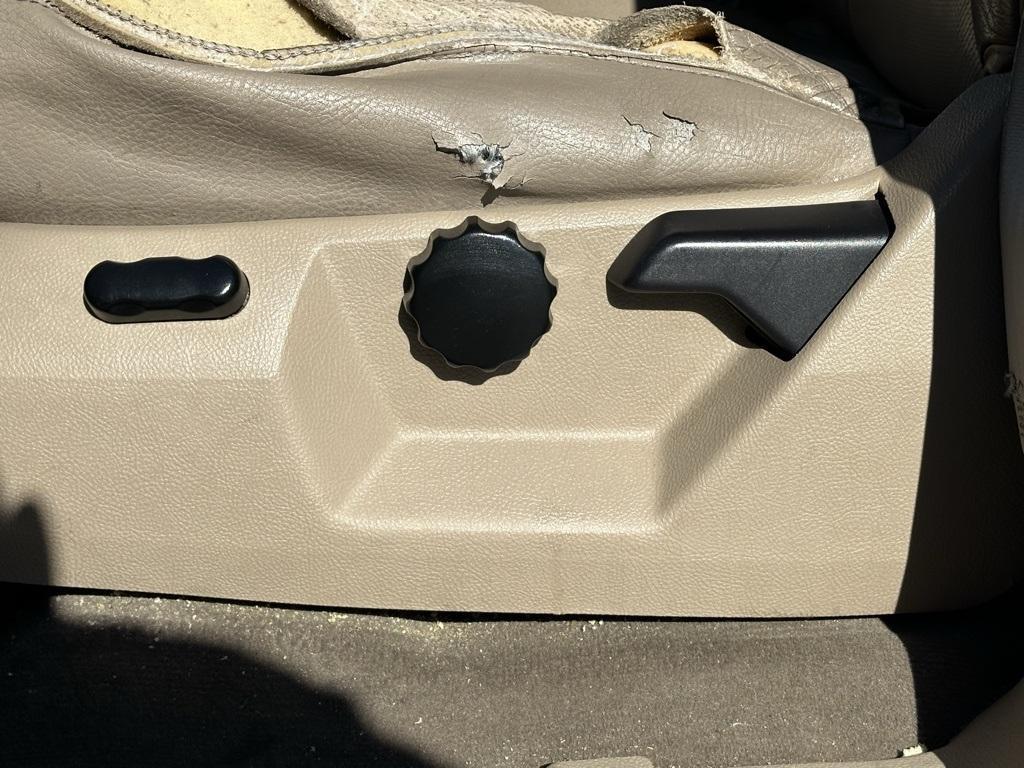 used 2003 Ford Expedition car, priced at $5,750