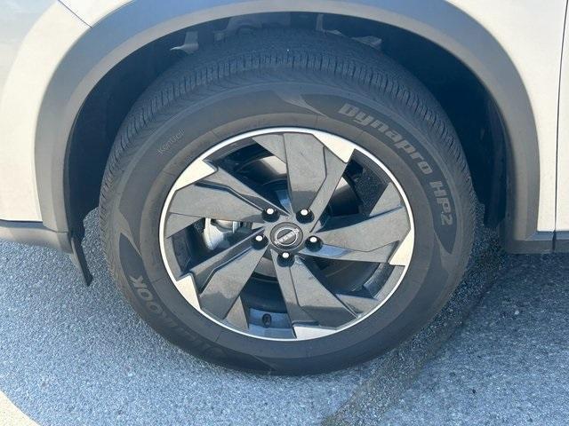 used 2025 Nissan Rogue car, priced at $22,995